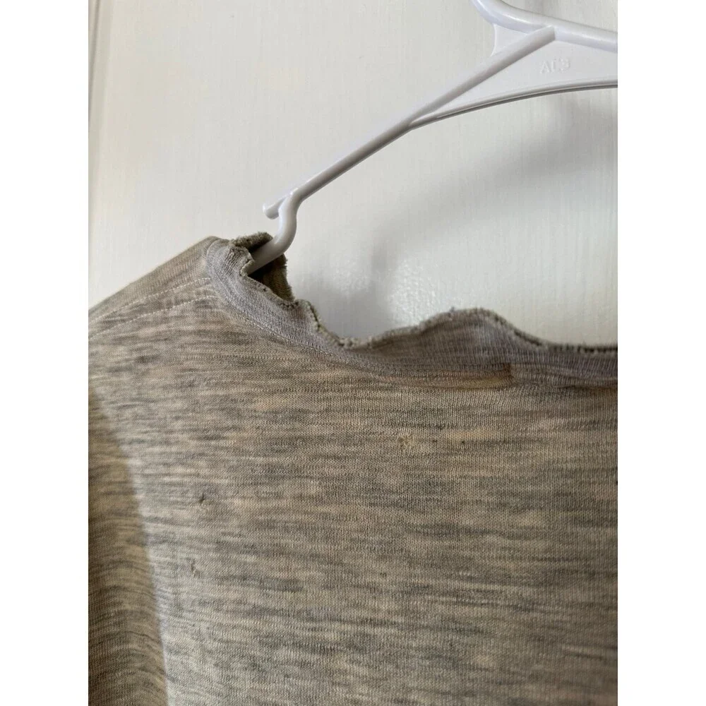 Duo Fold men’s size large Sweater